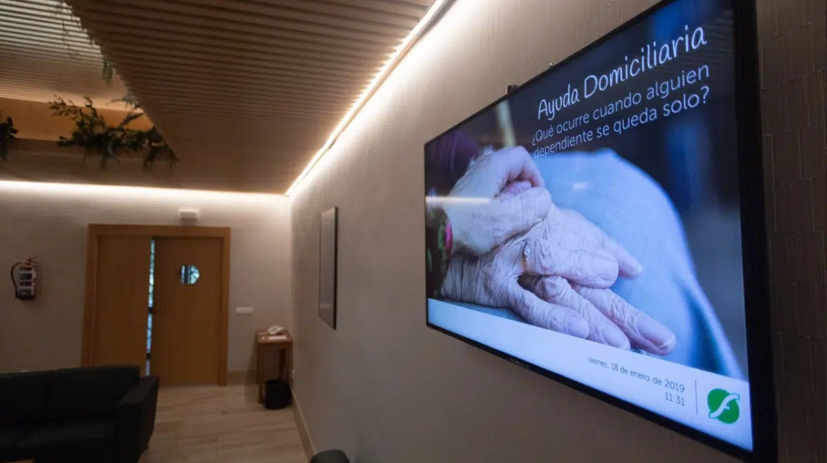 Affichage dynamiqe dans une maison funéraire