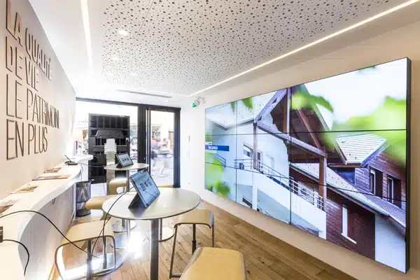 Mur écrans créé grâce à un logiciel d'affichage dynamique