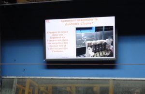Affichage dynamique dans l'industrie pour aider les opérateurs durant la production