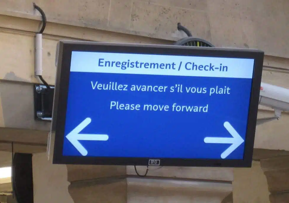 Affichage dynamique pour système de queue et file d'attente en magasin